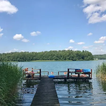 Дом отдыха Dom Nad Jeziorem - House By The - Bory Tucholskie