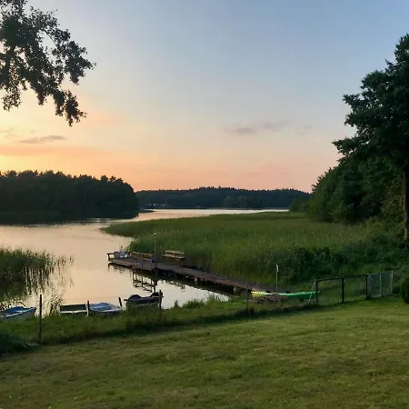 Дом отдыха Dom Nad Jeziorem - House By The - Bory Tucholskie *