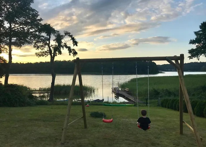 Dom Nad Jeziorem - House By The - Bory Tucholskie Tatil Evi