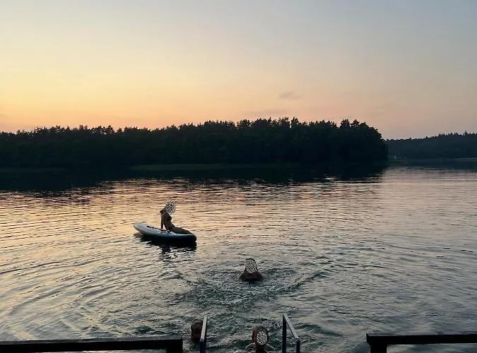 Dom Nad Jeziorem - House By The - Bory Tucholskie *