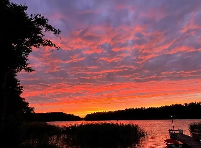 Dom Nad Jeziorem - House By The - Bory Tucholskie * Borzechowo