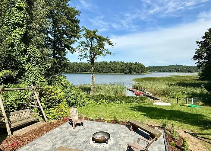 Dom Nad Jeziorem - House By The - Bory Tucholskie Tatil Evi