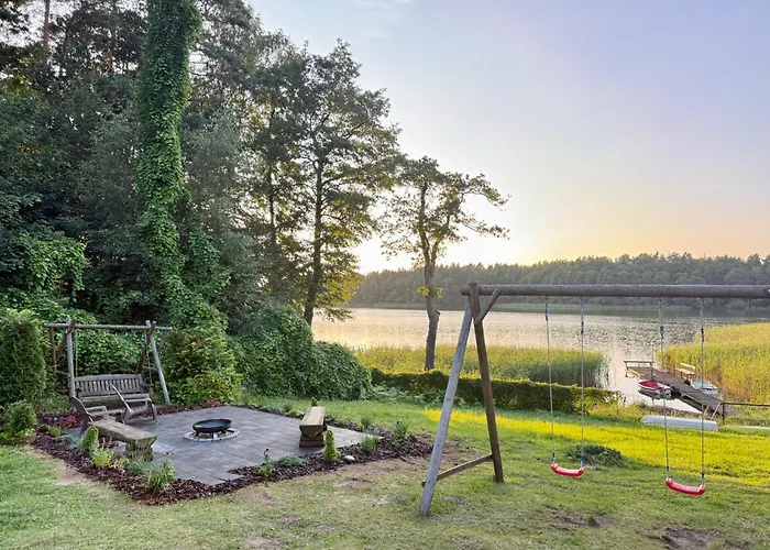 Dom Nad Jeziorem - House By The - Bory Tucholskie Tatil Evi